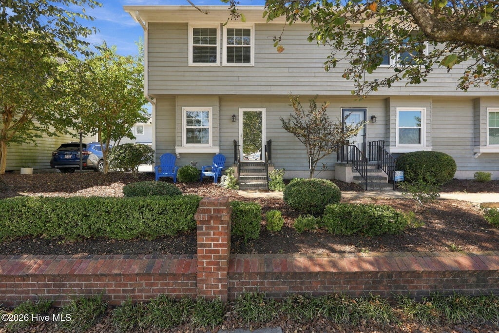 Photo of 314 River Walk, New Bern, NC 28560 (MLS # 100610690)