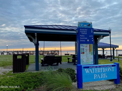 Tiny photo for 5227 Shipmast Way, Southport, NC 28461 (MLS # 100603708)