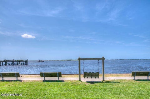 Tiny photo for 5227 Shipmast Way, Southport, NC 28461 (MLS # 100603708)