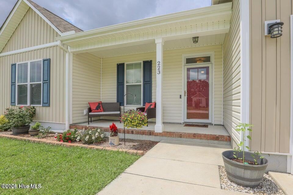 Photo of 223 Holly Grove Court E, Jacksonville, NC 28540 (MLS # 100600776)