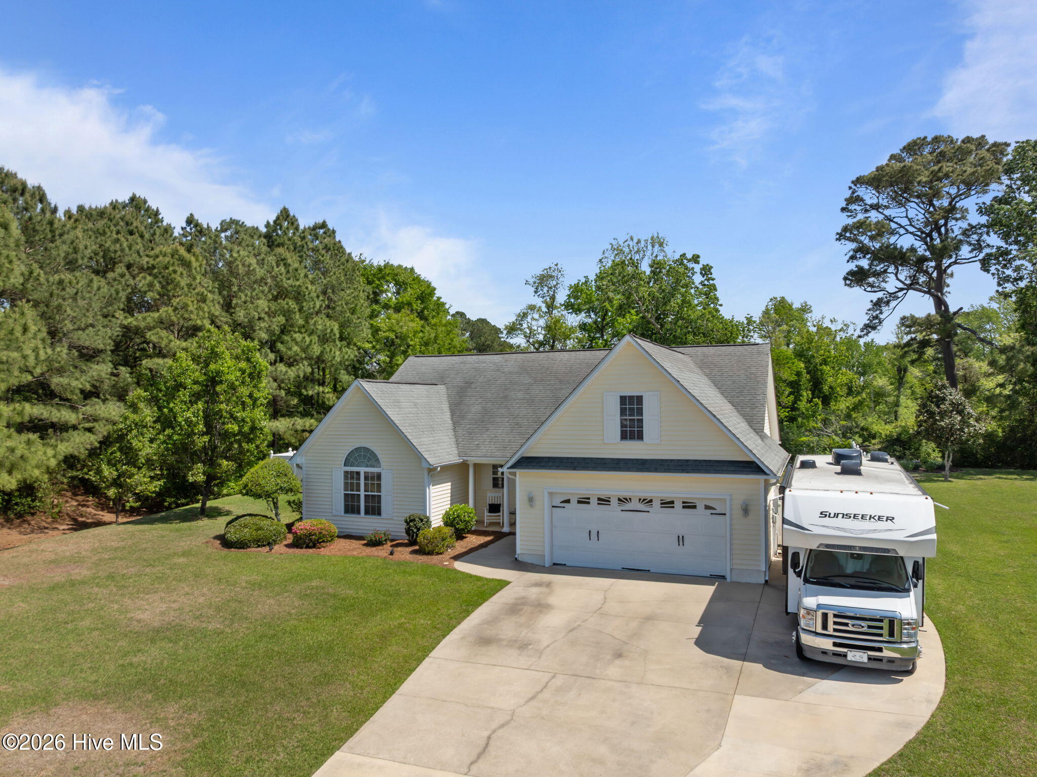 116 Bur Oaks Boulevard