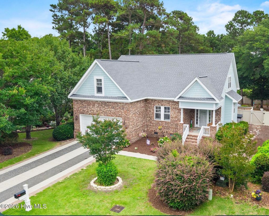Photo of 5068 Glen Cove Drive SE, Southport, NC 28461 (MLS # 100582402)