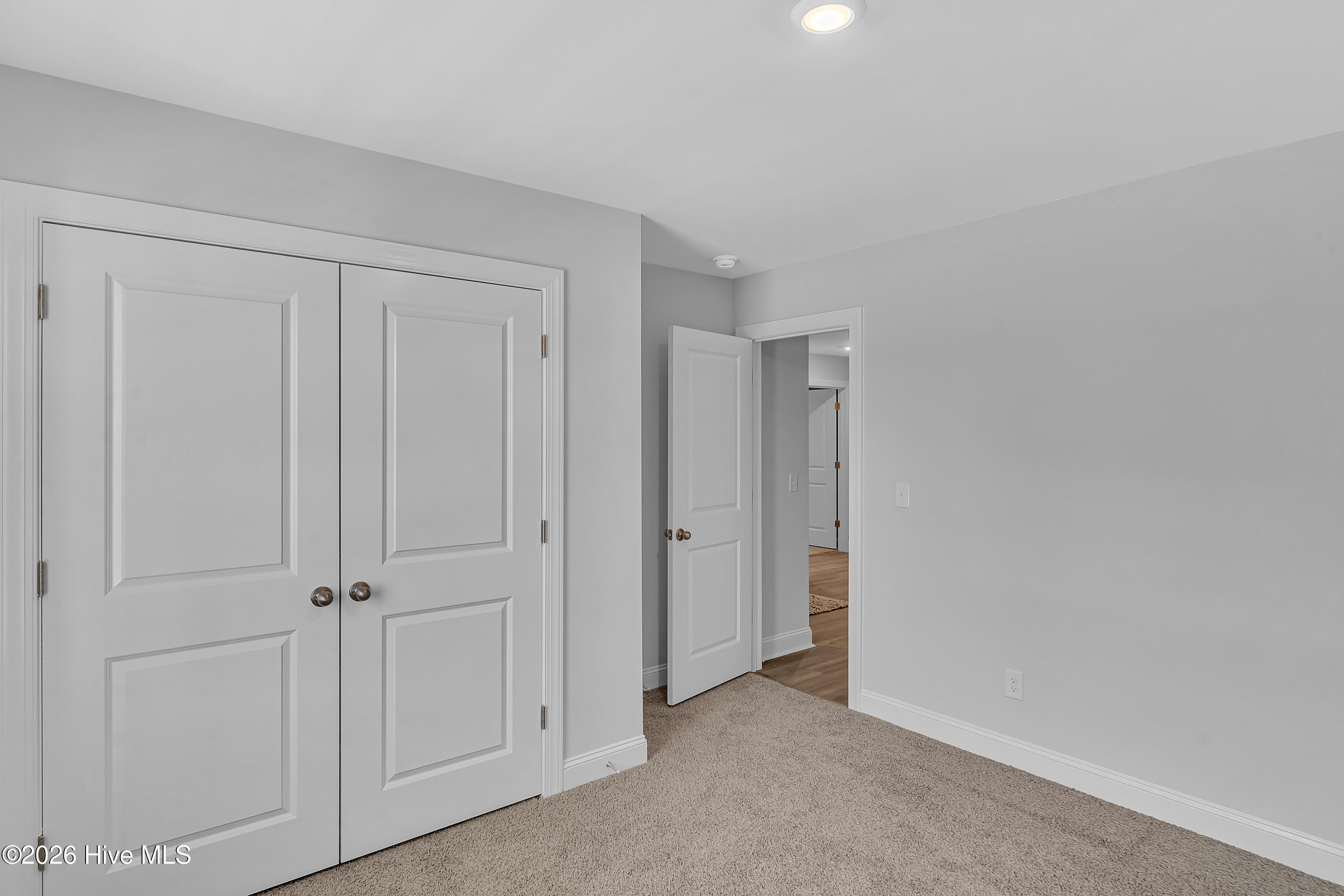 7111 Woodline Drive SW