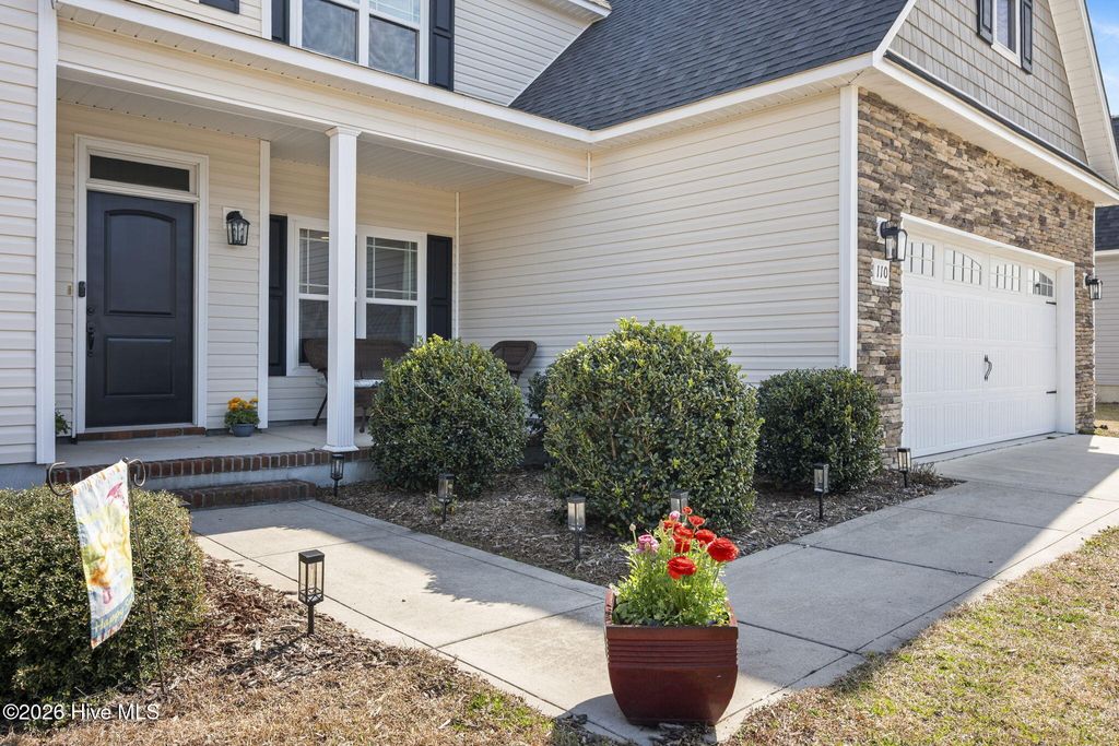 Photo of 110 Heron Watch Drive, Hubert, NC 28539 (MLS # 100558397)