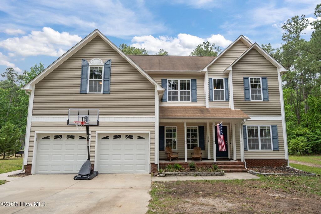 Photo of 257 Wagonwheel Lane, Richlands, NC 28574 (MLS # 100570764)