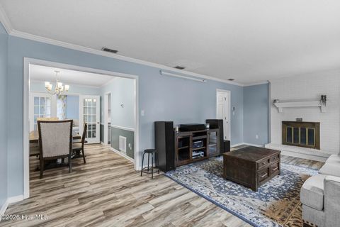 Tiny photo for 201 Valencia Court, Jacksonville, NC 28546 (MLS # 100555816)