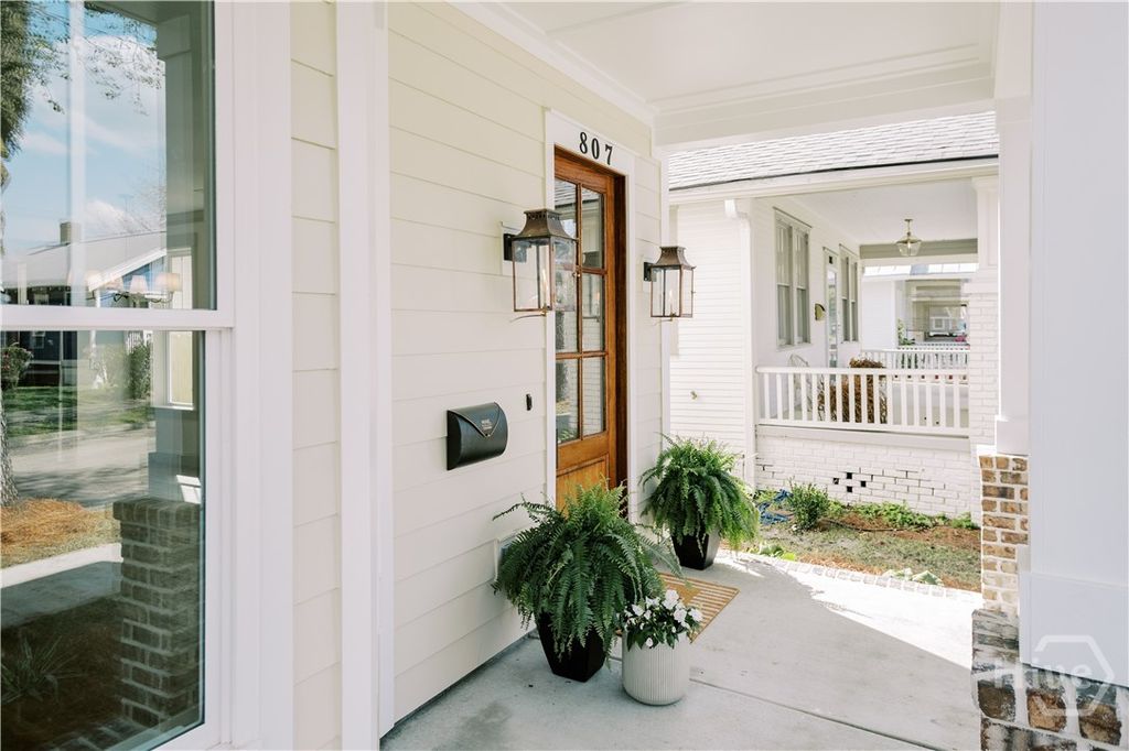 Photo of 807 E 33rd, Savannah, GA 31401 (MLS # SA351141)