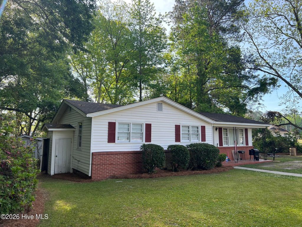 Photo of 108 Carter Street, Tabor City, NC 28463 (MLS # 100566984)