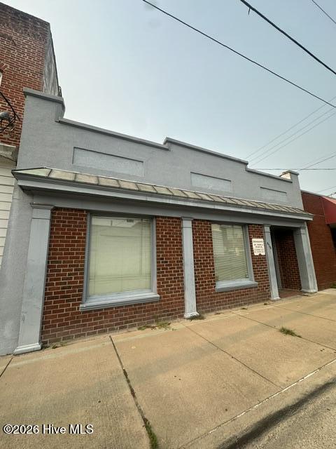 416 E Colonial Avenue