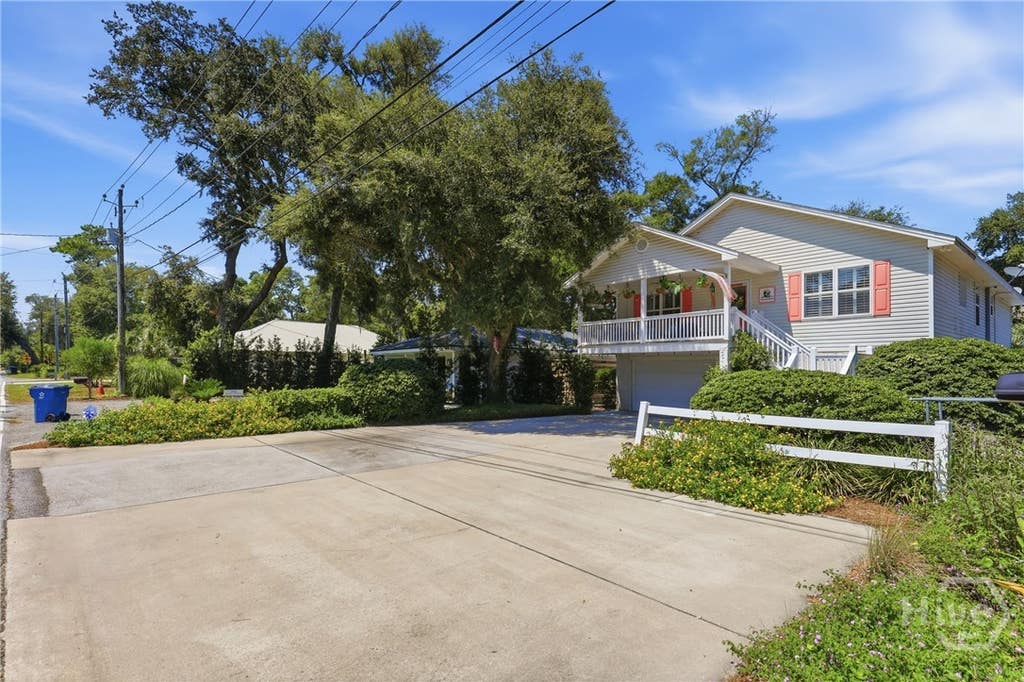 Photo of 1007 Mallery Street, St Simons Island, GA 31522 (MLS # SA363185)