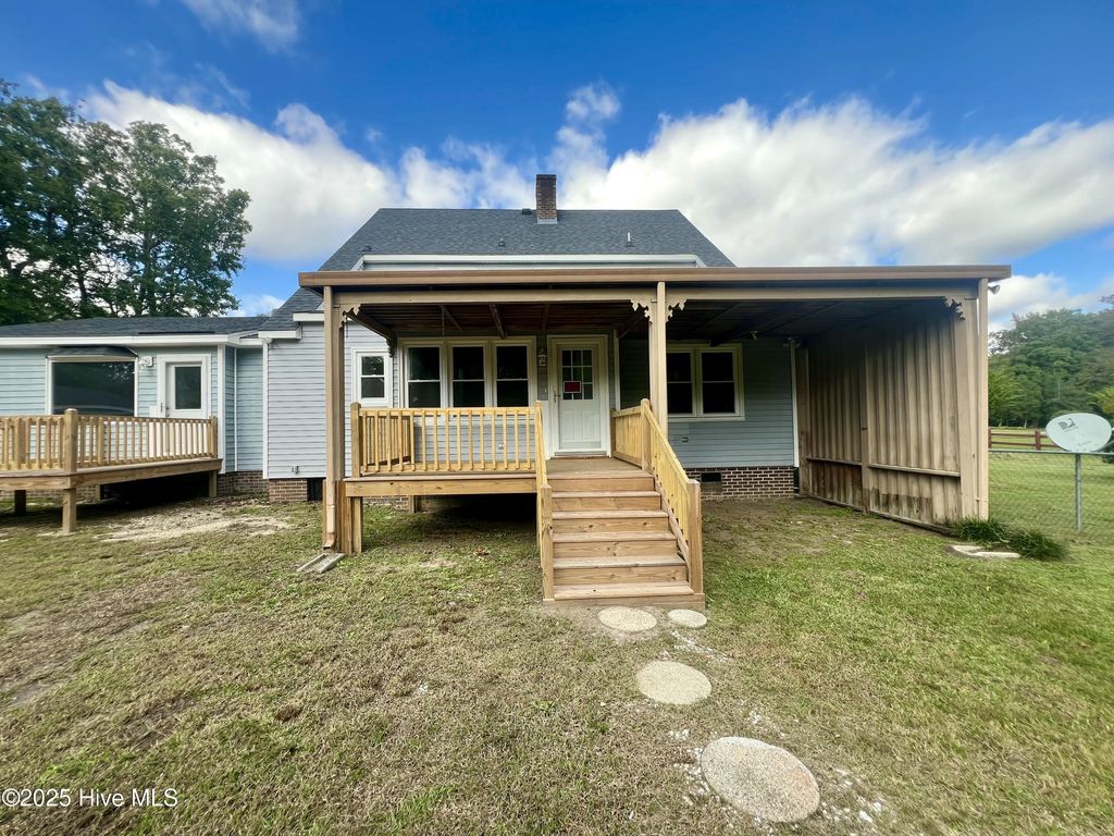 Photo of 2443 Creekside Road, Kinston, NC 28504 (MLS # 100475014)