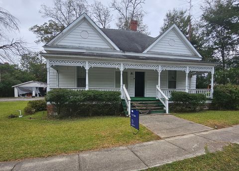 Homes For Sale - 202 S Gibson Street<br/> Warrenton, GA 30828