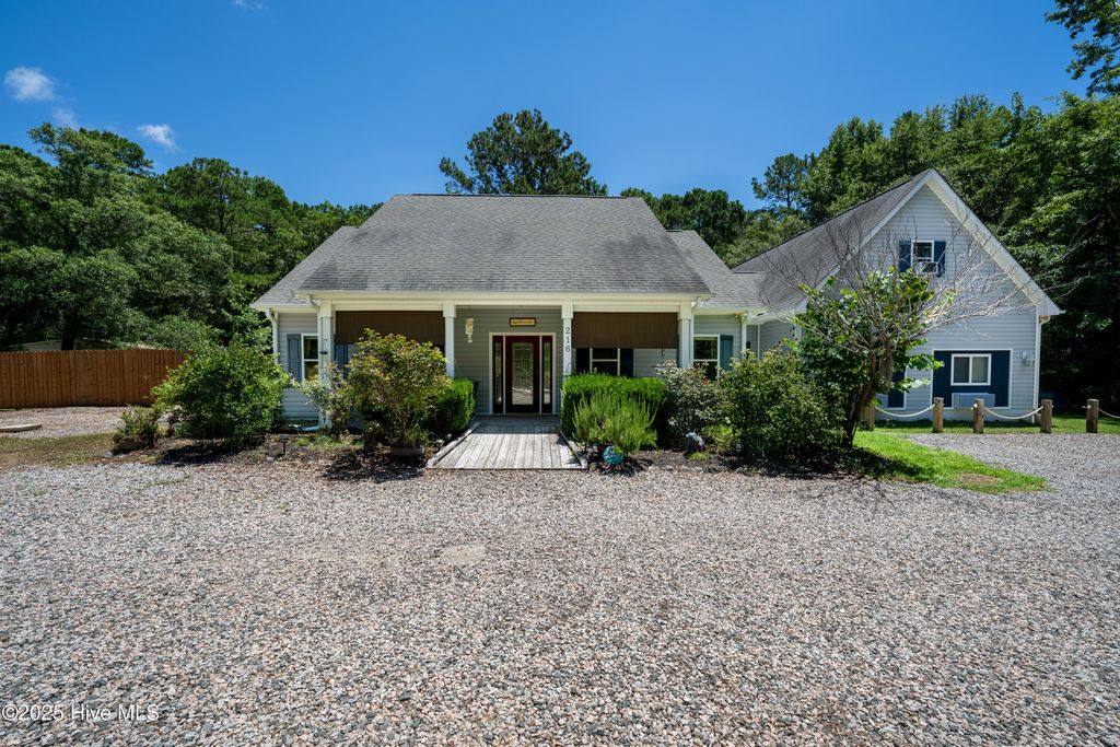 Photo of 216 Ocean Isle Beach Road SW, Shallotte, NC 28470 (MLS # 100487649)