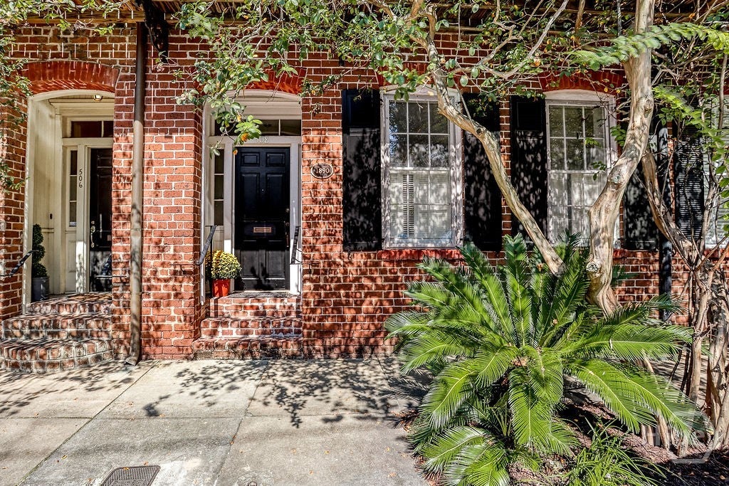 Photo of 508 E State Street, Savannah, GA 31401 (MLS # SA366673)