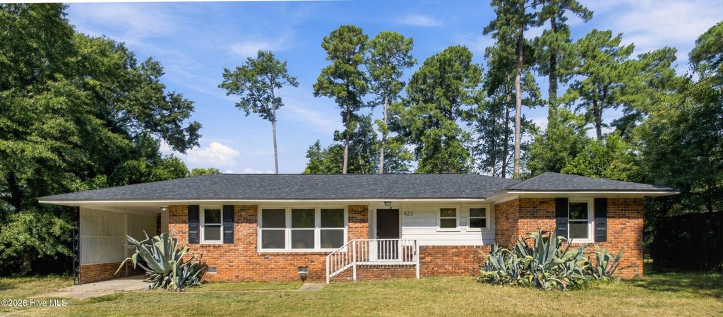 Photo of 825 Greenlawn Drive, Columbia, SC 29209 (MLS # 100610336)