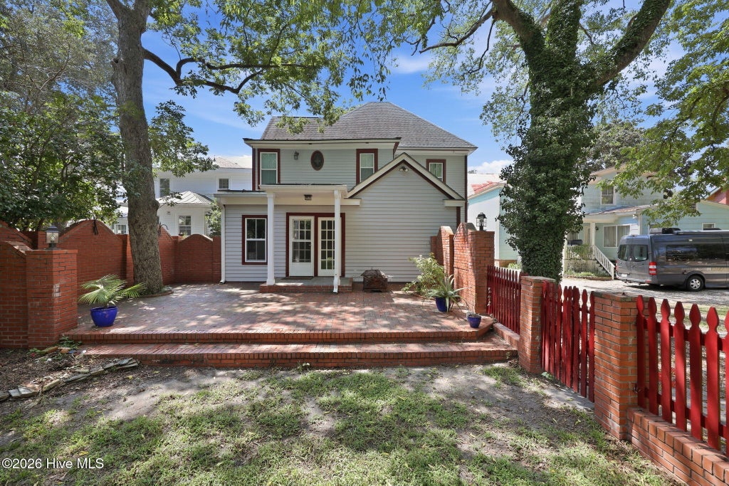 Photo of 1208 National Avenue, New Bern, NC 28560 (MLS # 100601929)