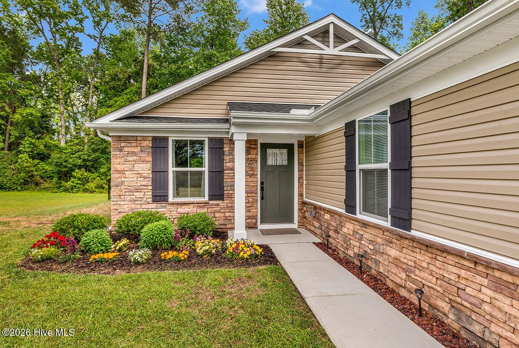 Photo of 125 Coquina Lane, Tabor City, NC 28463 (MLS # 100571171)