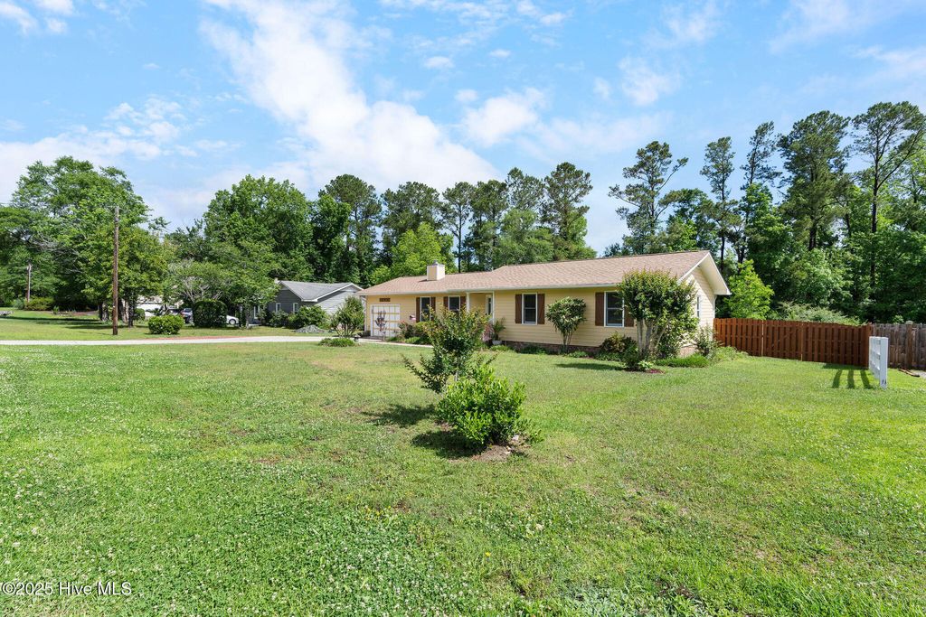 Photo of 113 Holly Street, Leland, NC 28451 (MLS # 100537089)