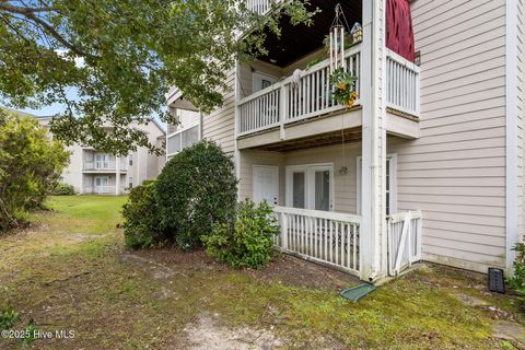 Tiny photo for 805 March Court #B, Wilmington, NC 28405 (MLS # 100543916)