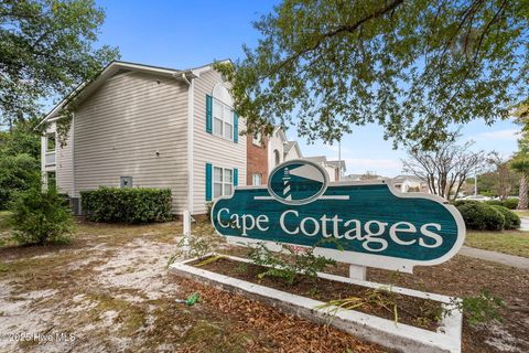 Tiny photo for 805 March Court #B, Wilmington, NC 28405 (MLS # 100543916)
