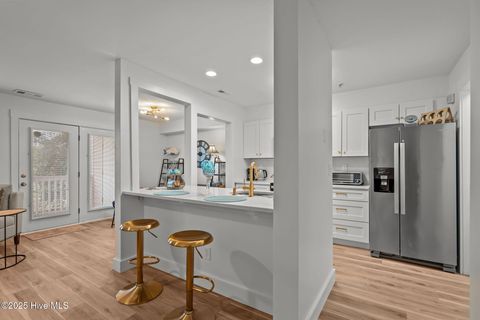 Tiny photo for 805 March Court #B, Wilmington, NC 28405 (MLS # 100543916)