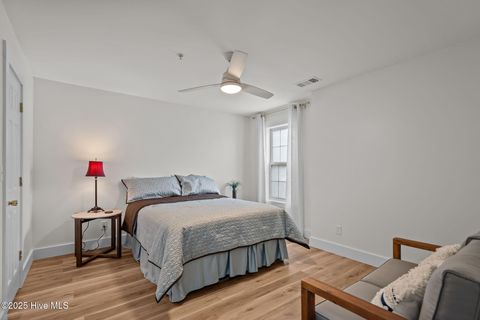 Tiny photo for 805 March Court #B, Wilmington, NC 28405 (MLS # 100543916)