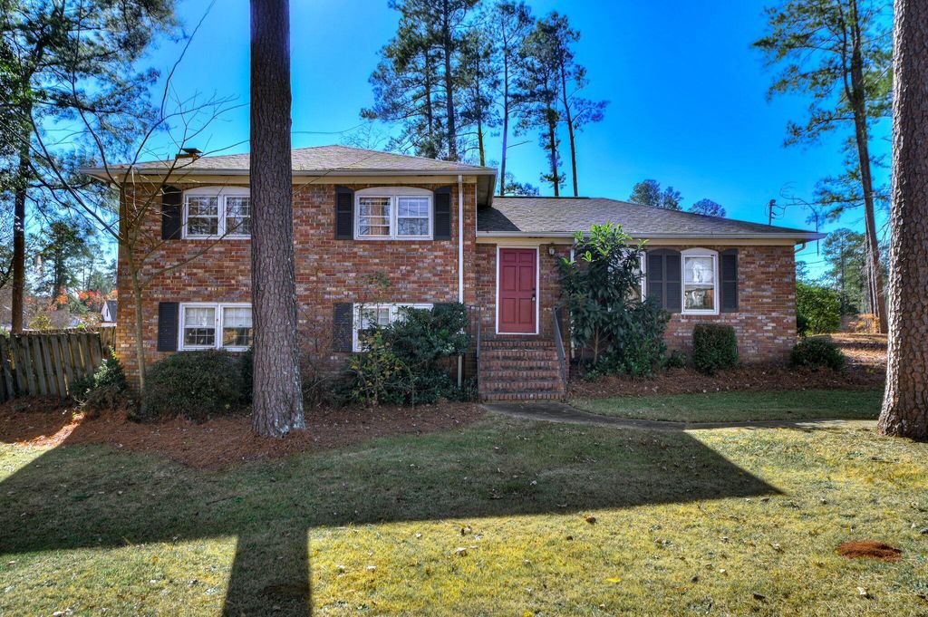 Photo of 2902 Sussex Road, Augusta, GA 30909 (MLS # 550313)