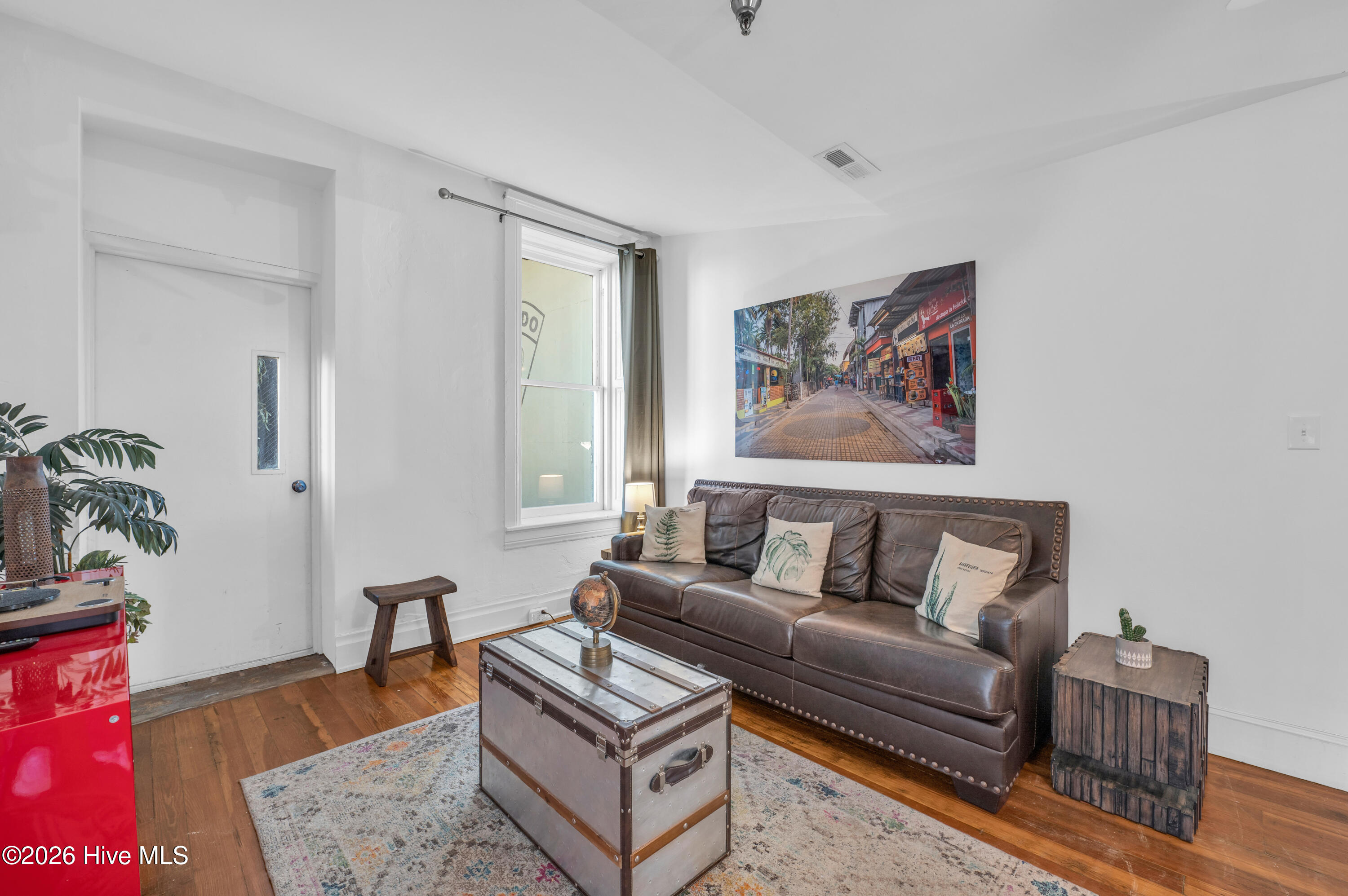 21 N Front Street Unit 2e2
