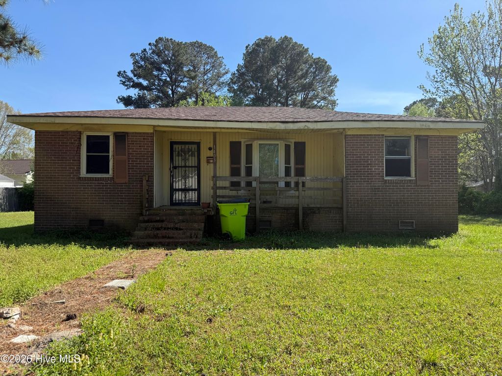 Photo of 1403 Devers Circle, New Bern, NC 28560 (MLS # 100564668)