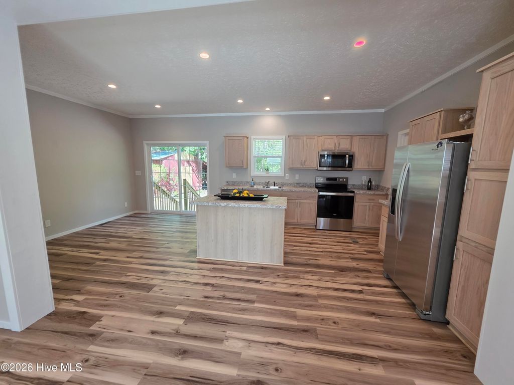 Photo of 409 Pond View Circle, Hampstead, NC 28443 (MLS # 100555925)