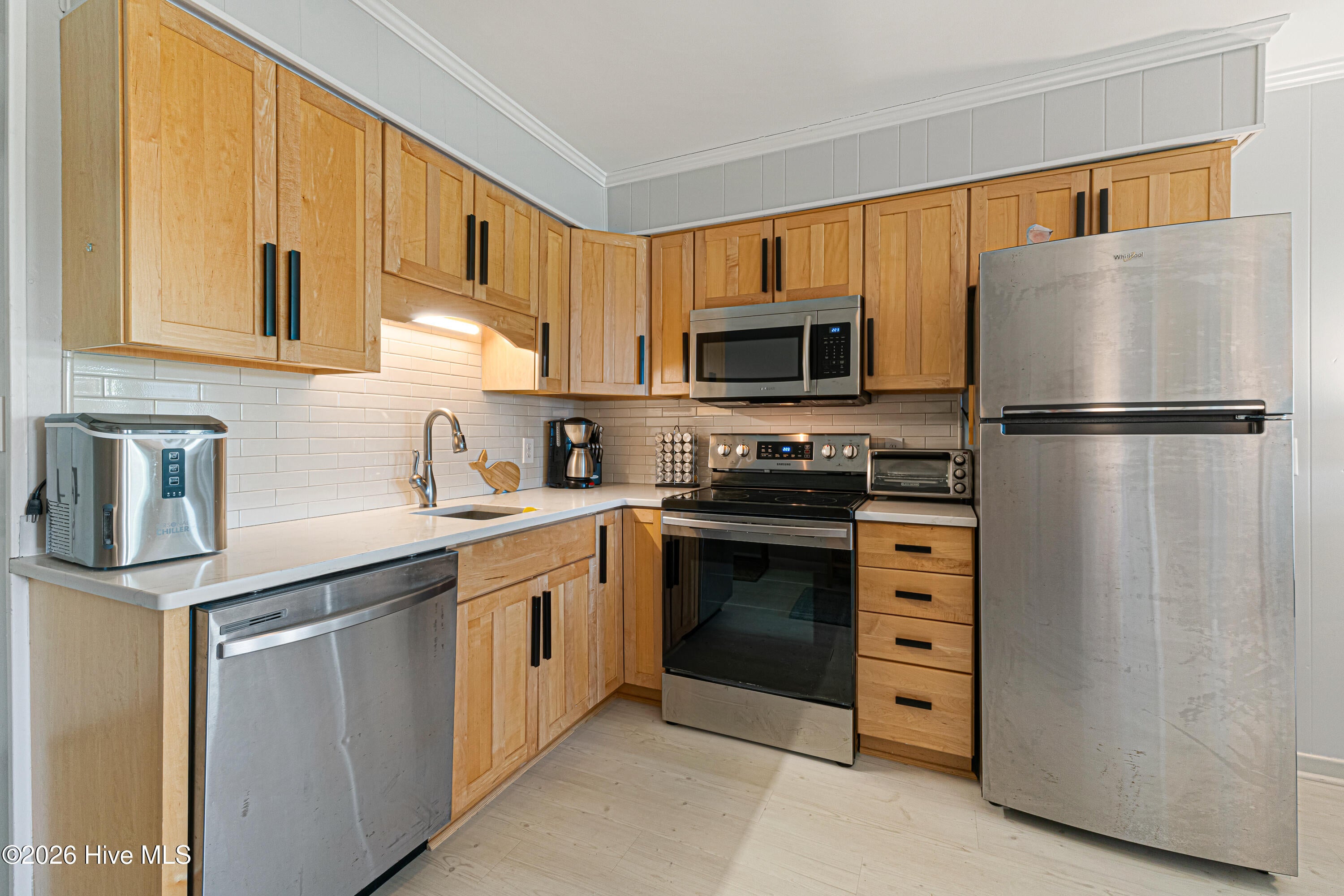 301 Commerce Way 115 Sea Spray