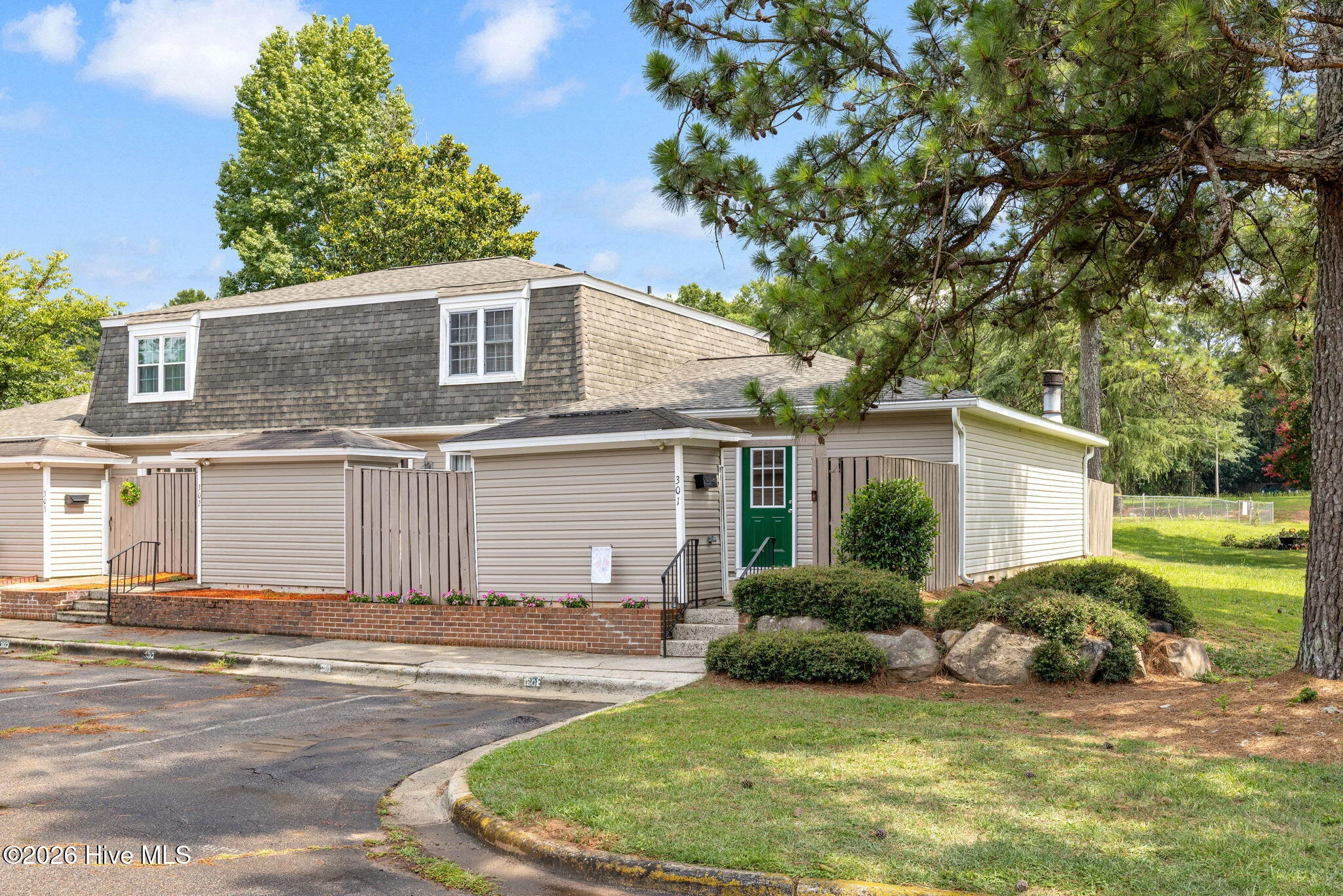 301 Vancouver Road
