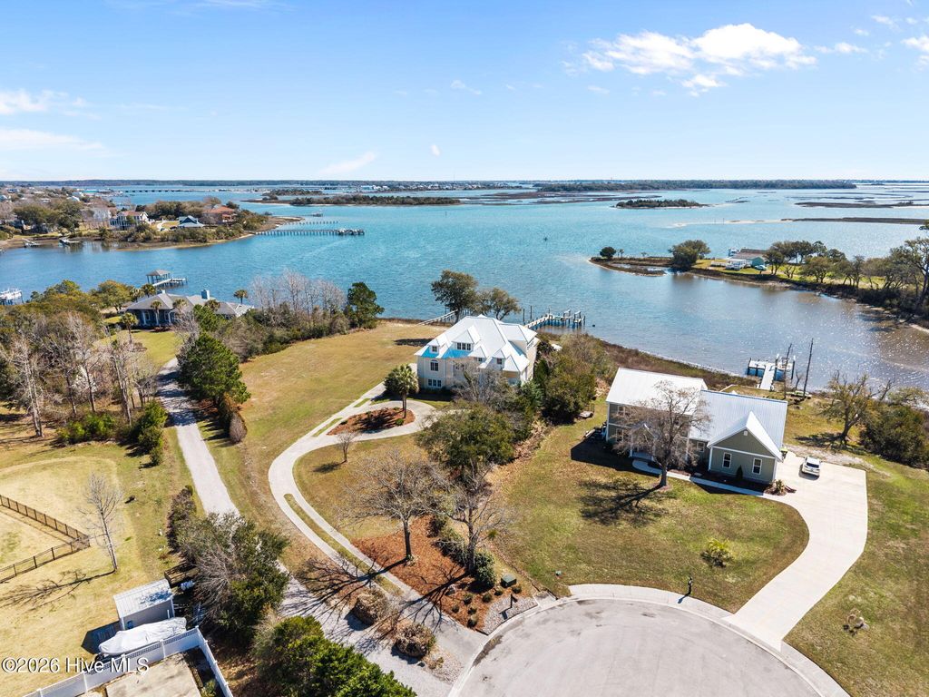 Photo of 112 Elizabeth Way, Swansboro, NC 28584 (MLS # 100561060)