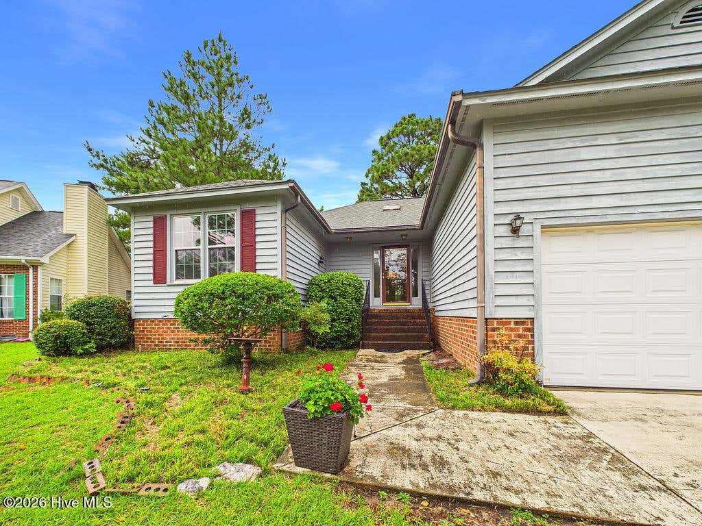 Photo of 159 Kensington Way, Aberdeen, NC 28315 (MLS # 100594938)