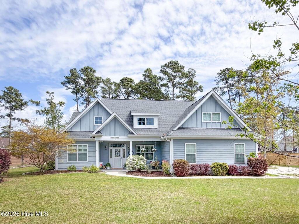 Photo of 114 Pebble Beach Drive, Hampstead, NC 28443 (MLS # 100566099)