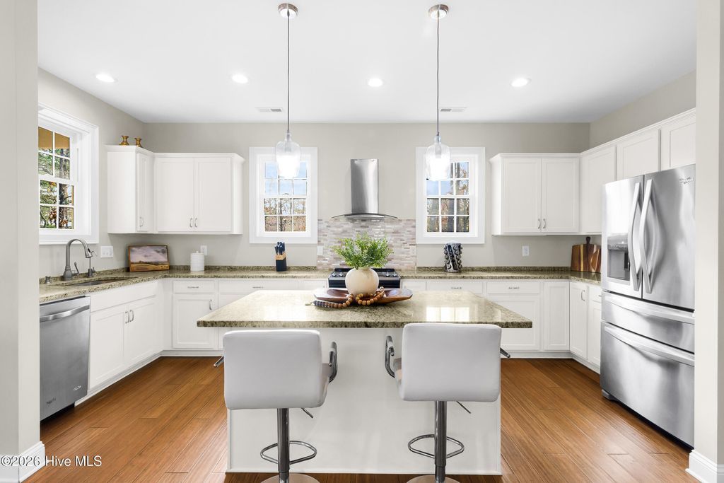 Photo of 61 Spinnaker Point Road N, Oriental, NC 28571 (MLS # 100559315)