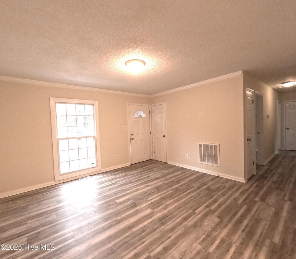 Photo of 705 Bruton Circle W, Wilson, NC 27893 (MLS # 100546490)