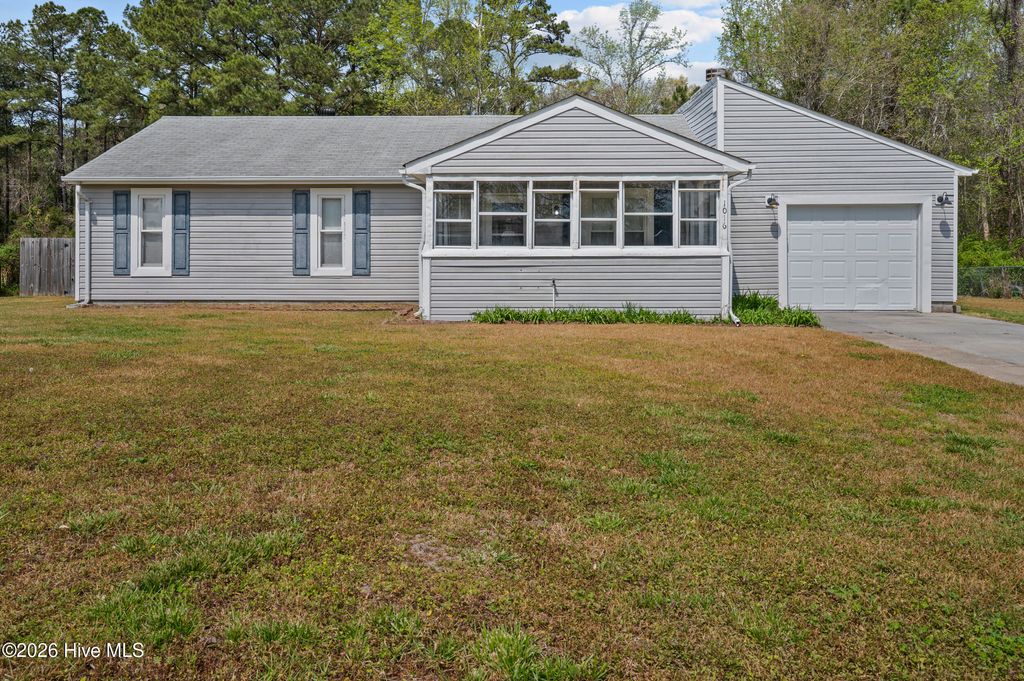 Photo of 1016 Jennifer Drive, Jacksonville, NC 28546 (MLS # 100564670)