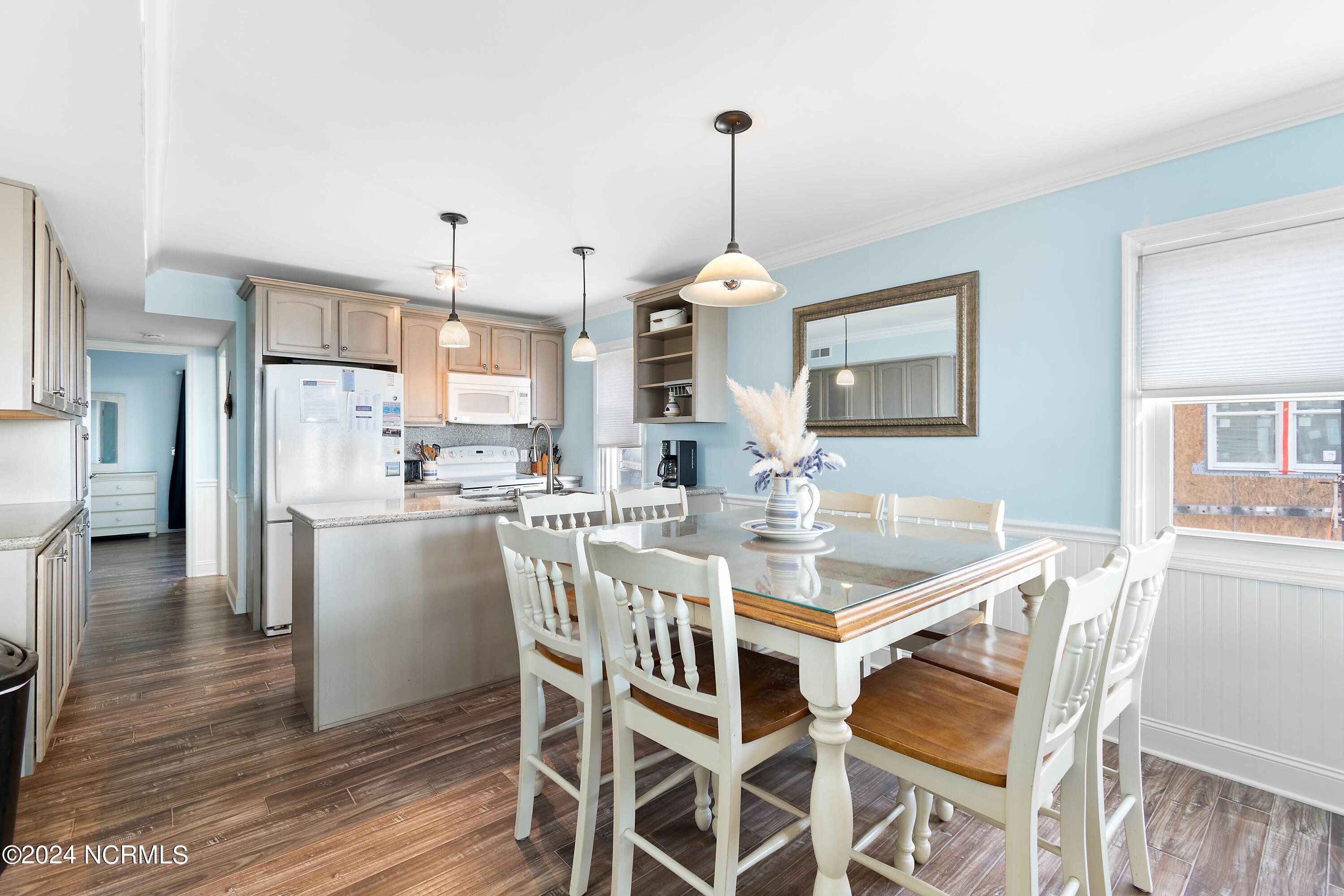 1816 E Main Street E