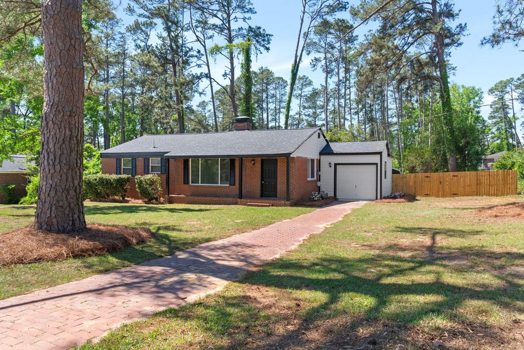 Photo of 237 E Vineland Road, Augusta, GA 30904 (MLS # 554243)