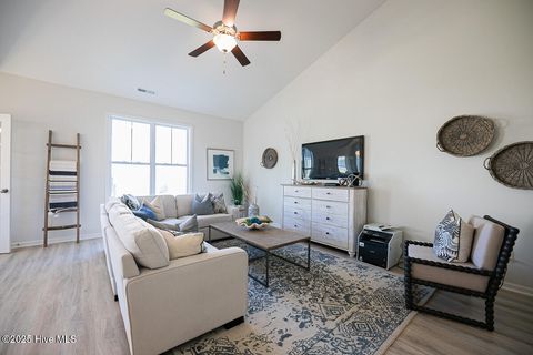 Tiny photo for 155 New Road, Burgaw, NC 28425 (MLS # 100544398)