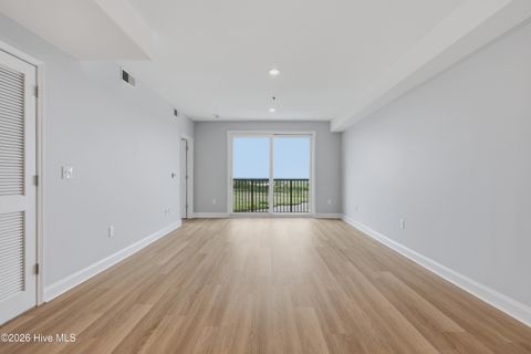 Tiny photo for 14 Grace Street #Apt 1213, Wilmington, NC 28401 (MLS # 100571949)