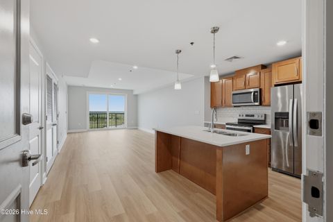 Tiny photo for 14 Grace Street #Apt 1213, Wilmington, NC 28401 (MLS # 100571949)