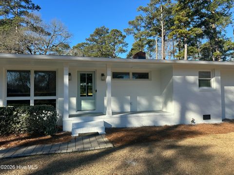 Photo of 305 Country Club Drive, Trent Woods, NC 28562 (MLS # 100550017)