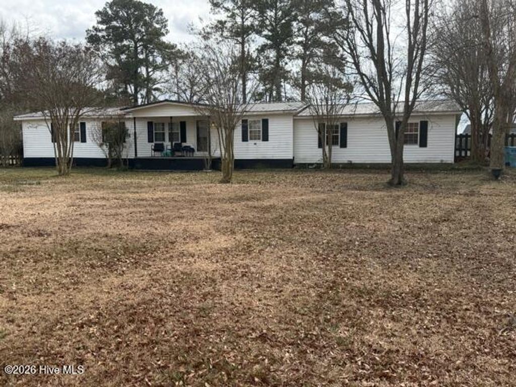 Photo of 821 Luther Banks Road, Beulaville, NC 28518 (MLS # 100556184)