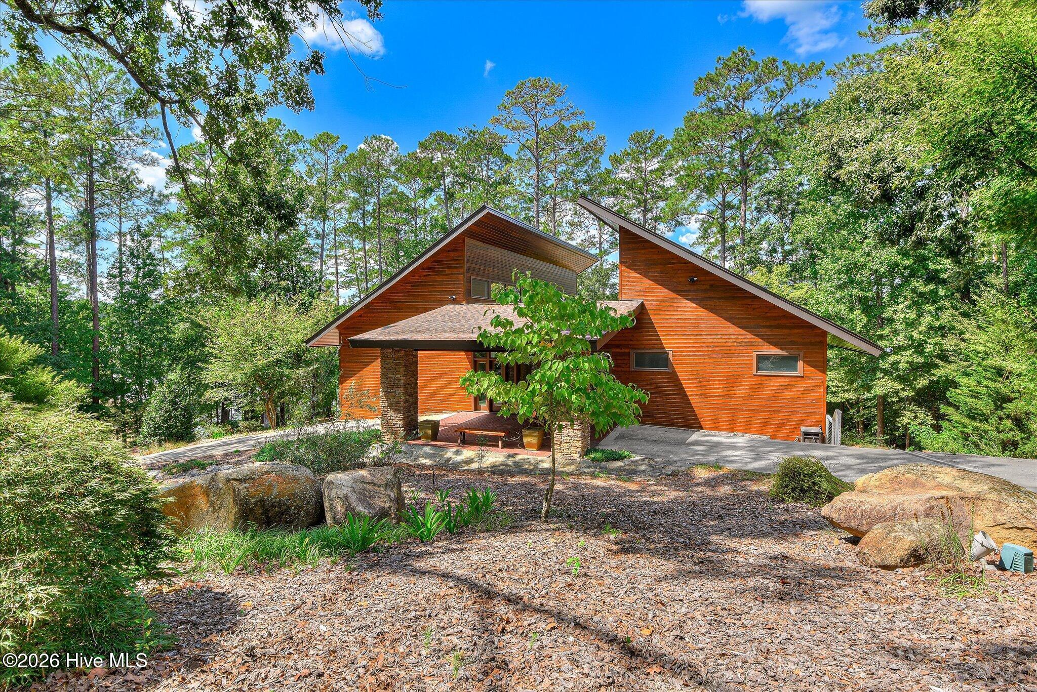 210 Bellefaye Lane