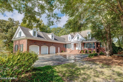 Homes For Rent - 140 River Woods Drive<br/> Wallace, NC 28466