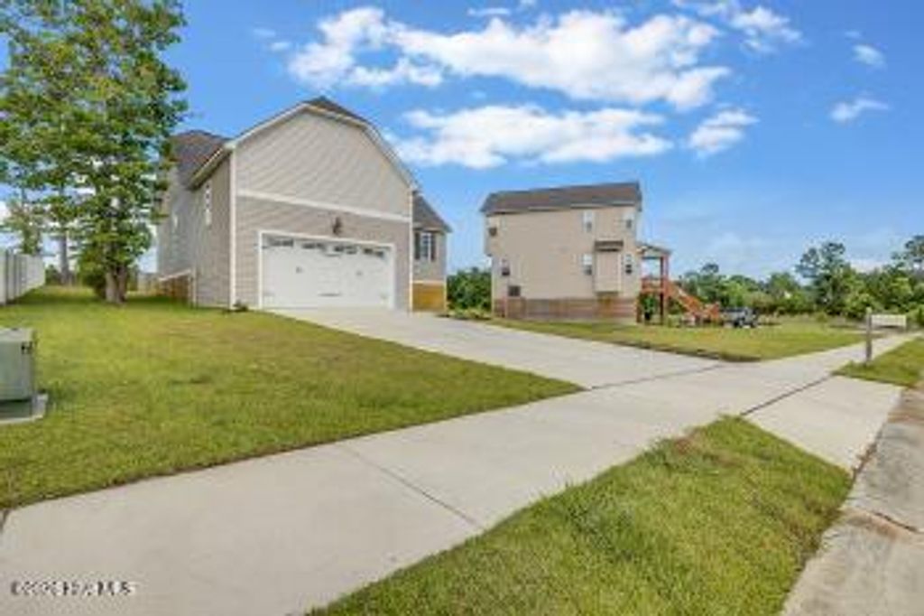 Photo of 305 Broadleaf Drive, Jacksonville, NC 28546 (MLS # 100572413)