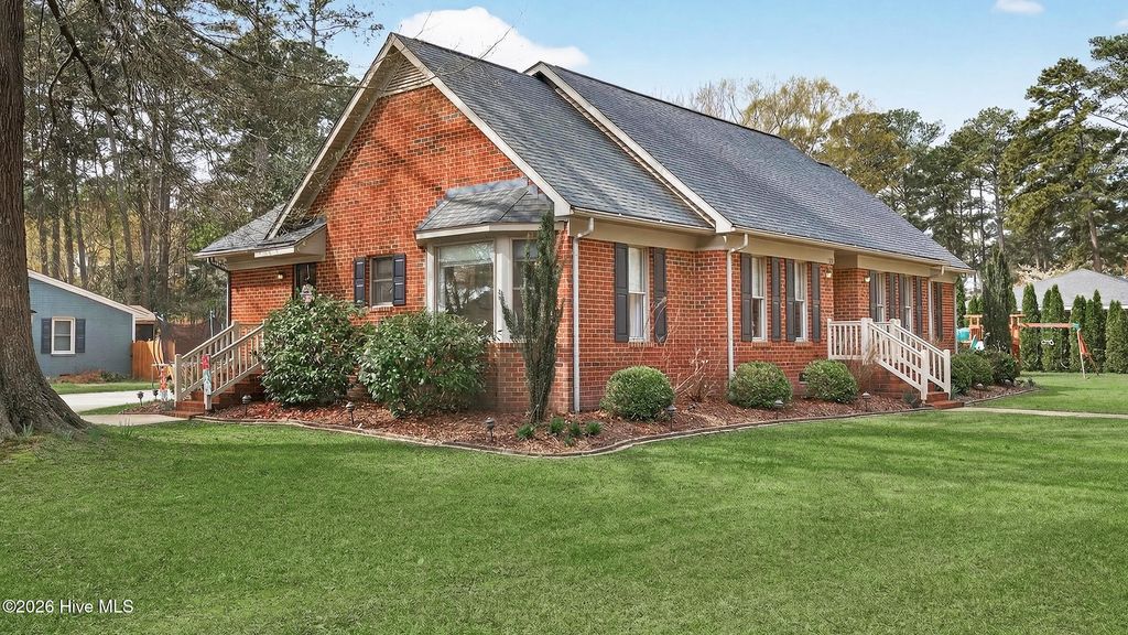 Photo of 135 Carson Street, Bethel, NC 27812 (MLS # 100561358)