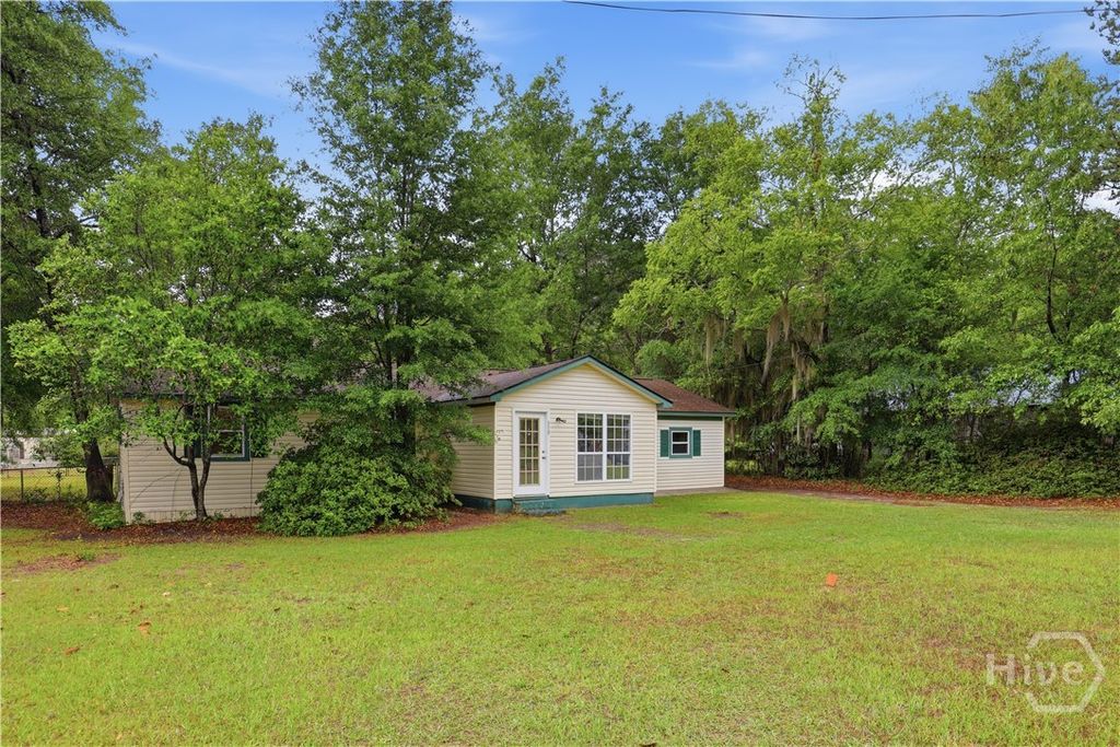 Photo of 515 E 4th Street, Rincon, GA 31326 (MLS # SA355569)